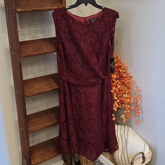 Tahari Arthur S Levine dress BNWT